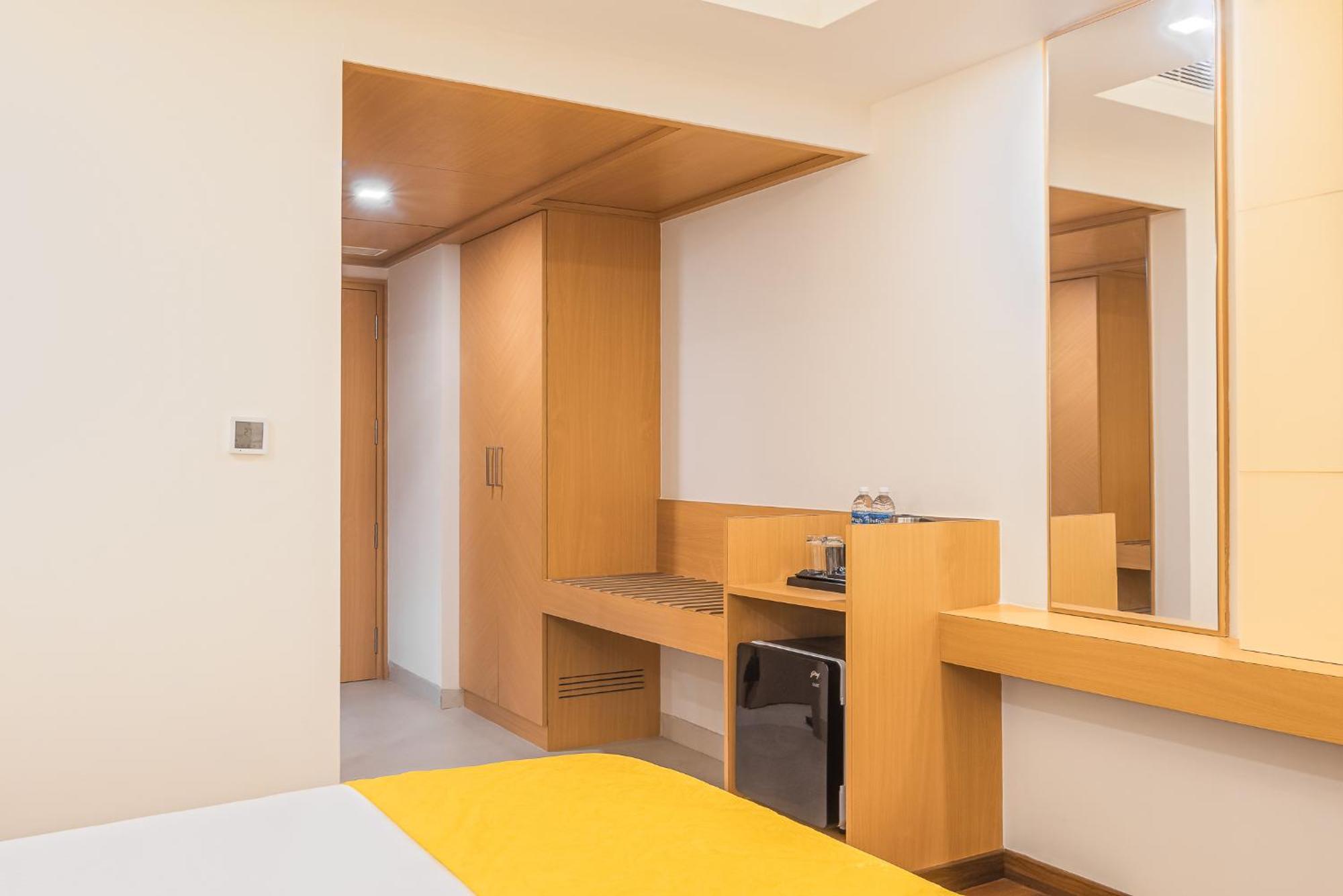 Hotel Turmeric Ероде Екстериор снимка